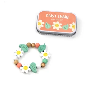 Le Coffret DIY Bracelet Marguerite est conçu pour les enfants de 3 ans et plus